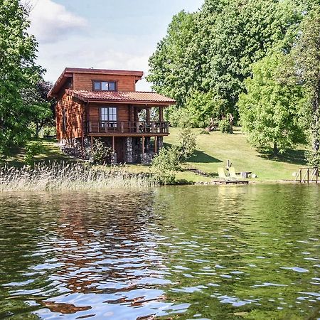 Meku Sodyba Degučiai Exterior foto
